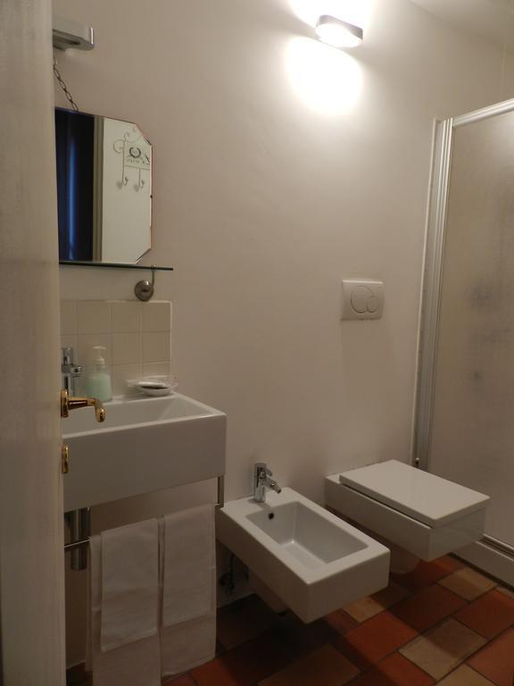 Vicolo Del Lupo Guesthouse Ρώμη Δωμάτιο φωτογραφία