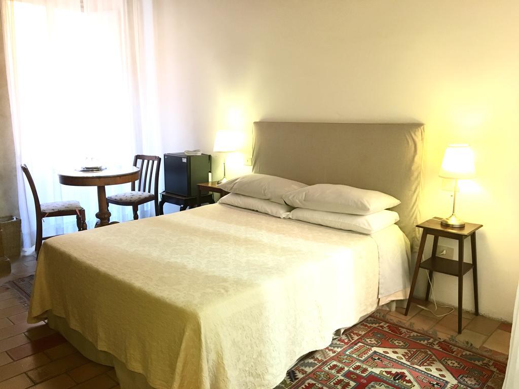 Vicolo Del Lupo Guesthouse Ρώμη Εξωτερικό φωτογραφία